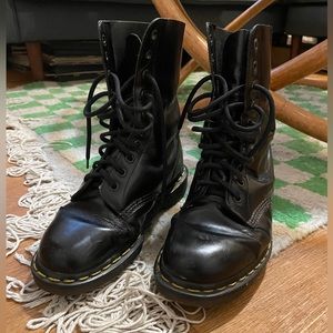 Doc Martens 1460 boots